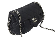 Load image into Gallery viewer, 極美品 CHANEL シャネル マトラッセ チェーンアラウンド ショルダーバッグ ブラック 15番台 ラムスキン ココマーク シルバー金具 中古 4c076418