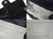 Load image into Gallery viewer, 極美品 CHANEL シャネル マトラッセ チェーンアラウンド ショルダーバッグ ブラック 15番台 ラムスキン ココマーク シルバー金具 中古 4c076418