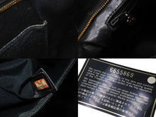 Load image into Gallery viewer, CHANEL シャネル 復刻トートバッグ ハンドバッグ A01804 キャビアスキン 6番台 ブラック ココマーク ロゴ 鞄 ゴールド金具 良品 中古 4c076435
