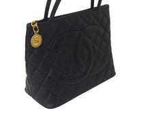 Load image into Gallery viewer, CHANEL シャネル 復刻トートバッグ ハンドバッグ A01804 キャビアスキン 7番台 ブラック ココマーク ロゴ 鞄 ゴールド金具 美品 中古 4c076469