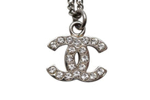 Load image into Gallery viewer, CHANEL シャネル ココマーク ネックレス 重量約5.9g 全長約44cm C12V刻印 シルバー メタル ラインストーン 美品 中古 4c076480