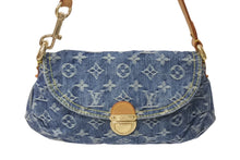 Load image into Gallery viewer, LOUIS VUITTON ルイヴィトン モノグラムデニム ミニプリーティ ハンドバッグ M95050 レザー ブルー 美品 中古 4c076528