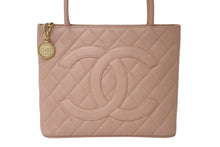 Load image into Gallery viewer, 極美品 CHANEL シャネル 復刻トート トートバッグ ハンドバッグ 6番台 ココマーク キャビアスキン ピンク ゴールド金具 中古 4c076539