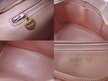 Load image into Gallery viewer, 極美品 CHANEL シャネル 復刻トート トートバッグ ハンドバッグ 6番台 ココマーク キャビアスキン ピンク ゴールド金具 中古 4c076539