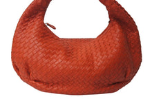 画像をギャラリービューアに読み込む, 極美品 BOTTEGA VENETA ボッテガ ヴェネタ イントレチャート セミショルダーバッグ 232499 ワンショルダーバッグ レザー レッド 美品 4c076573