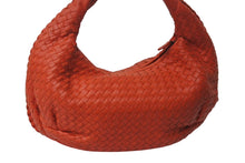 画像をギャラリービューアに読み込む, 極美品 BOTTEGA VENETA ボッテガ ヴェネタ イントレチャート セミショルダーバッグ 232499 ワンショルダーバッグ レザー レッド 美品 4c076573