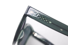 Load image into Gallery viewer, CHANEL シャネル サングラス アイウェア 5380-A c.1546/C0 サイズ56◻︎17 140 ココマーク クリアグリーン 美品 中古 4c076605