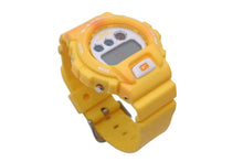 Load image into Gallery viewer, CASIO G-SHOCK A BATHING APE カシオ アベイシングエイプ コラボウォッチ 腕時計 DW-6900 イエロー シルバー金具 中古 4c076705