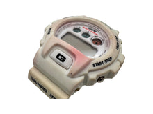 Load image into Gallery viewer, G-SHOCK ジーショック エイプ コラボ Bathing Ape 限定品 時計 ホワイト マルチカラー DW-6900 中古 4c076706