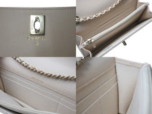 Load image into Gallery viewer, CHANEL シャネル チェーンクラッチ ショルダーバッグ AP4184 ランダム番台 ココマーク キルティング ベージュ 美品 中古 4c076729