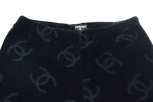 Load image into Gallery viewer, CHANEL シャネル ココマーク レギンス スウェットパンツ ボトムス ベロア ヴィンテージ ブラック レディース 総柄 美品 中古 4c076730