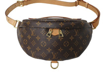 Load image into Gallery viewer, 極美品 LOUIS VUITTON ルイヴィトン ボディバッグ M43644 バムバッグ ブラウン モノグラムキャンバス 中古 4c069735