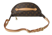 Load image into Gallery viewer, 極美品 LOUIS VUITTON ルイヴィトン ボディバッグ M43644 バムバッグ ブラウン モノグラムキャンバス 中古 4c069736