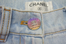 Load image into Gallery viewer, 極美品 CHANEL シャネル グラデーション ココマーク ワイドデニムパンツ ジーンズ P76361V68290 サイズ 34 中古 4c074510