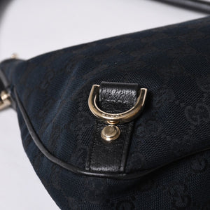 Very Good Condition GUCCI Gucci Hobo One Shoulder Handbag 130738 214397 GG Canvas Leather Black Gold Hardware Used 4a000212