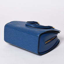 画像をギャラリービューアに読み込む, LOUIS VUITTON ルイヴィトン ポンヌフ ハンドバッグ M52055 エピ レザー ブルー フランス製 ゴールド金具 美品 中古 4a000745