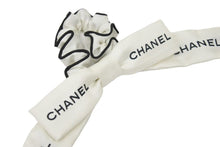 Load image into Gallery viewer, 極美品 CHANEL シャネル ロゴ シュシュ 23P ヘアアクセサリーファッション雑貨 小物 リボン 中古 50493