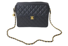 Load image into Gallery viewer, CHANEL シャネル ビジューチェーンショルダーバッグ マトラッセ 玉付きキャビアスキン 2番台 1992年 ブラック 美品 中古 50603