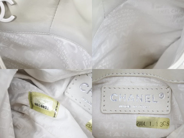 CHANEL シャネル レザーベスト ヴィンテージ ココマーク 8番台 2003年 マトラッセ ラムスキン ホワイト シルバー 美品 中古 50692