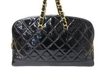 画像をギャラリービューアに読み込む, CHANEL シャネル マトラッセ エナメル チェーン ボストンバッグ 2番台 ブラック 黒 ゴールド金具 ココマーク 中古 51143