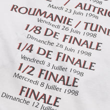 Load image into Gallery viewer, FRANCE 98 公式アートグラフィックTシャツ 1998年 ワールドカップ フランス大会 W杯 ホワイト サイズ不明 サッカー サンドニ S.デキュジス ポスターアート 美品 中古 4a005122