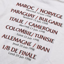 Load image into Gallery viewer, 新品未使用 FRANCE 98 公式アートグラフィックTシャツ 1998年 ワールドカップ フランス大会 W杯 サッカー モンペリエ ホワイト ビセンテソルソナ デッドストック Mサイズ 中古 4a005124