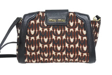 Load image into Gallery viewer, MIUMIU ミュウミュウ ジャガード マドラス ショルダーバッグ ブラック ゴートレザー 5BH131 ロゴ ゴールド金具 美品 中古 4b005175