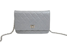 画像をギャラリービューアに読み込む, CHANEL シャネル 長財布 チェーンウォレット フラップ 12番台 2008年 グレインカーフレザー グレー シルバー金具 美品 中古 52095
