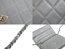 画像をギャラリービューアに読み込む, CHANEL シャネル 長財布 チェーンウォレット フラップ 12番台 2008年 グレインカーフレザー グレー シルバー金具 美品 中古 52095