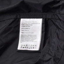 Load image into Gallery viewer, 新品同様品 MONCLER FRAGMENT モンクレール×fragment design フラグメント ナイロンジャケット 藤原ヒロシ K109U1C00003 M5238 ブラック 中古 4a005220