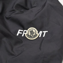 Load image into Gallery viewer, 新品同様品 MONCLER FRAGMENT モンクレール×fragment design フラグメント ナイロンジャケット 藤原ヒロシ K109U1C00003 M5238 ブラック 中古 4a005220