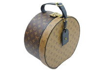 画像をギャラリービューアに読み込む, 極美品 LOUIS VUITTON ルイ・ヴィトン ハンドバッグ ボワット・シャポー 30 M20084 Hyuna 特注 ゴールド金具 中古 52604