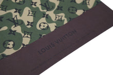 Load image into Gallery viewer, 新品未使用 LouisVuitton ルイヴィトン 村上隆コラボ マウスパッド Numero TOKYO オリジナル 25.5g モノグラムフラージュ 52675