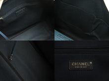 Load image into Gallery viewer, CHANEL シャネル ハンドバッグ エアライントートバッグ 22番台 ココマーク ホワイト ネイビー シルバー金具 美品 中古 52892