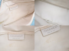 Load image into Gallery viewer, 激レア CHANEL シャネル パイル マトラッセ プラチェーン 7番台 ブルー 水色 美品 中古 53158