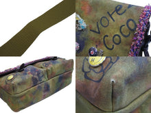 画像をギャラリービューアに読み込む, 極美品 CHANEL シャネル エンブロイダリー メッセンジャーバッグ 20番台 グラフィティ エンブロイダリー カーキ A92790 中古 53806