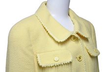 画像をギャラリービューアに読み込む, CHANEL シャネル ウールジャケット イエロー ココマークボタン P07237V05392 サイズ40 美品 中古 53596