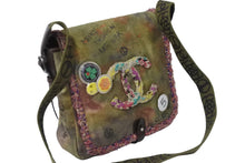 画像をギャラリービューアに読み込む, CHANEL シャネル ショルダーバッグ ココマーク エンブロイダリー グラフィティ 20番台 カーキ マルチ シルバー金具 美品 中古 53605