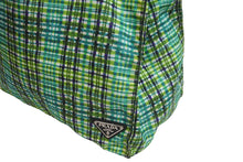 Load image into Gallery viewer, PRADA プラダ トートバッグ グリーン チェック柄 トライアングルロゴ ナイロン サフィアーノ シルバー金具 美品 中古 53677