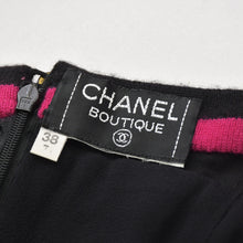 Load the image into the gallery viewer. 極美品 CHANEL シャネル レース ドレス 黒 Black ブラック Pink ピンク ココマーク ボタン ショール シルク サイズ38 中古 4a005414