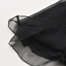 Load the image into the gallery viewer. 極美品 CHANEL シャネル レース ドレス 黒 Black ブラック Pink ピンク ココマーク ボタン ショール シルク サイズ38 中古 4a005414