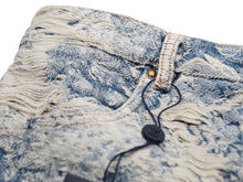 Load image into Gallery viewer, 新品同様 LOUIS VUITTON ルイヴィトン カーペンターデニムショートパンツ BORO 刺繍 ダメージ加工 1AAGTE サイズ33 中古 54269