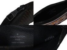 Load image into Gallery viewer, 極美品 Louis Vuitton ルイヴィトン NIGO ニゴ コインカードホルダー LVスクエアードコレクション ジャイアント N60387 中古 54310