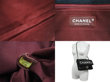 画像をギャラリービューアに読み込む, CHANEL シャネル ショルダーバッグ マトラッセ ロゴバッグ 2way チェーン ショルダーバッグ 11番台 シルバー金具 美品 中古 54399