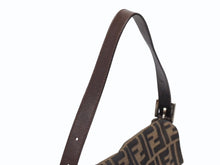 画像をギャラリービューアに読み込む, FENDI フェンディ ハンドバッグ ズッカ柄 マンマバケット ブラウン キャンバス レザー 26424 シルバー金具 美品 中古 4b005445