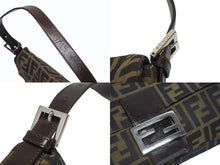 画像をギャラリービューアに読み込む, FENDI フェンディ ハンドバッグ ズッカ柄 マンマバケット ブラウン キャンバス レザー 26424 シルバー金具 美品 中古 4b005445