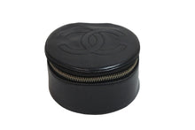 Load image into Gallery viewer, CHANEL シャネル ポーチ ミニバニティポーチ ココマーク ラムスキン ブラック ゴールド金具 美品 中古 54542