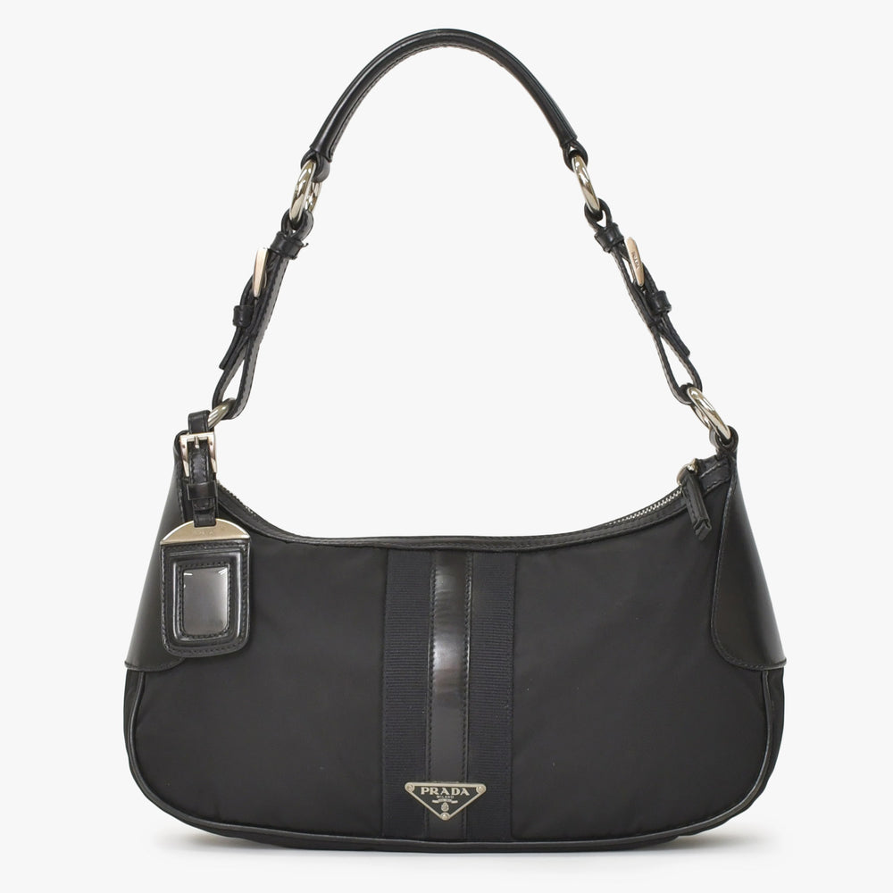 PRADA プラダ ワンショルダーバッグ トライアングルロゴ ナイロン ブラック シルバー金具 美品 中古 4a005473