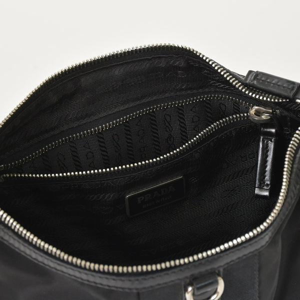 PRADA プラダ ワンショルダーバッグ トライアングルロゴ ナイロン ブラック シルバー金具 美品 中古 4a005473
