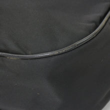 将图片加载到图库查看器，PRADA プラダ ワンショルダーバッグ トライアングルロゴ ナイロン ブラック シルバー金具 美品 中古 4a005473
